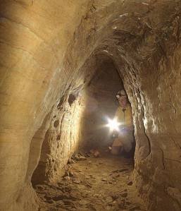Túnel subterráneo de 12000 años
