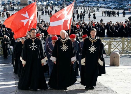 Vaticano eligira  nuevo Papa y el cometa “anunciador” PanStarrs se aproximará al SOL Malta