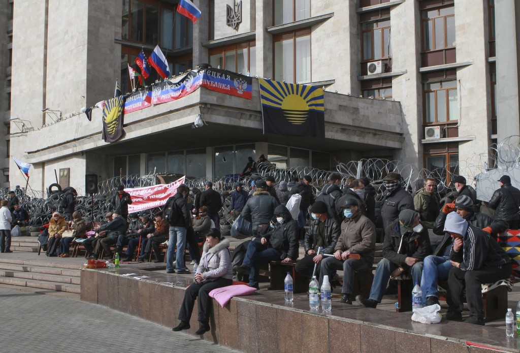 Los-manifestantes-prorrusos-proclaman-la-independencia-de-Donetsk